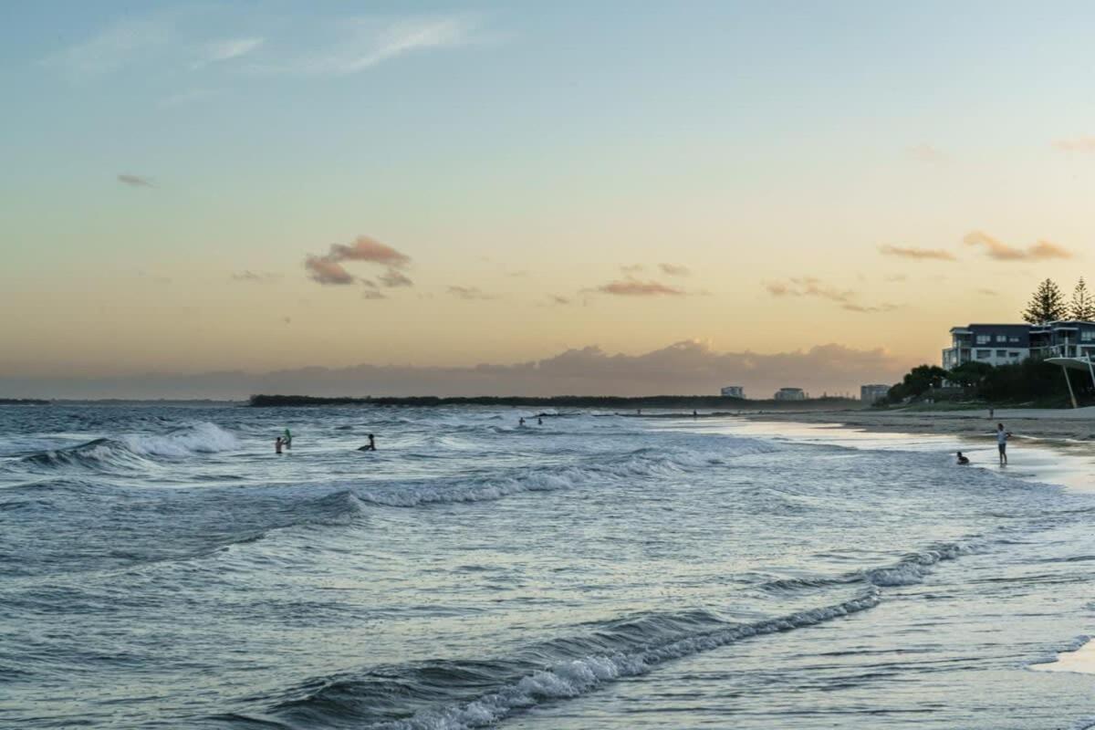 Kings Beach Oceanfront Oasis Apartment Caloundra Exterior photo