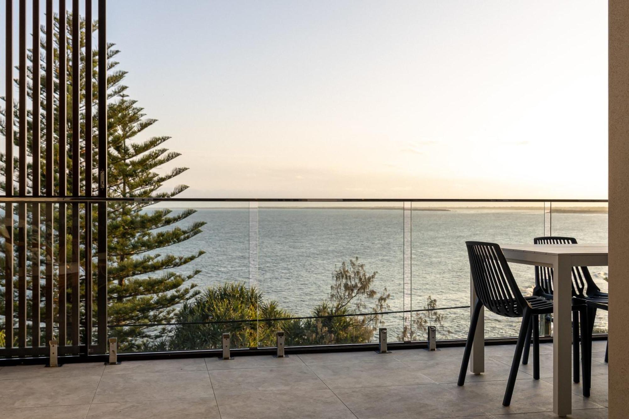 Kings Beach Oceanfront Oasis Apartment Caloundra Exterior photo