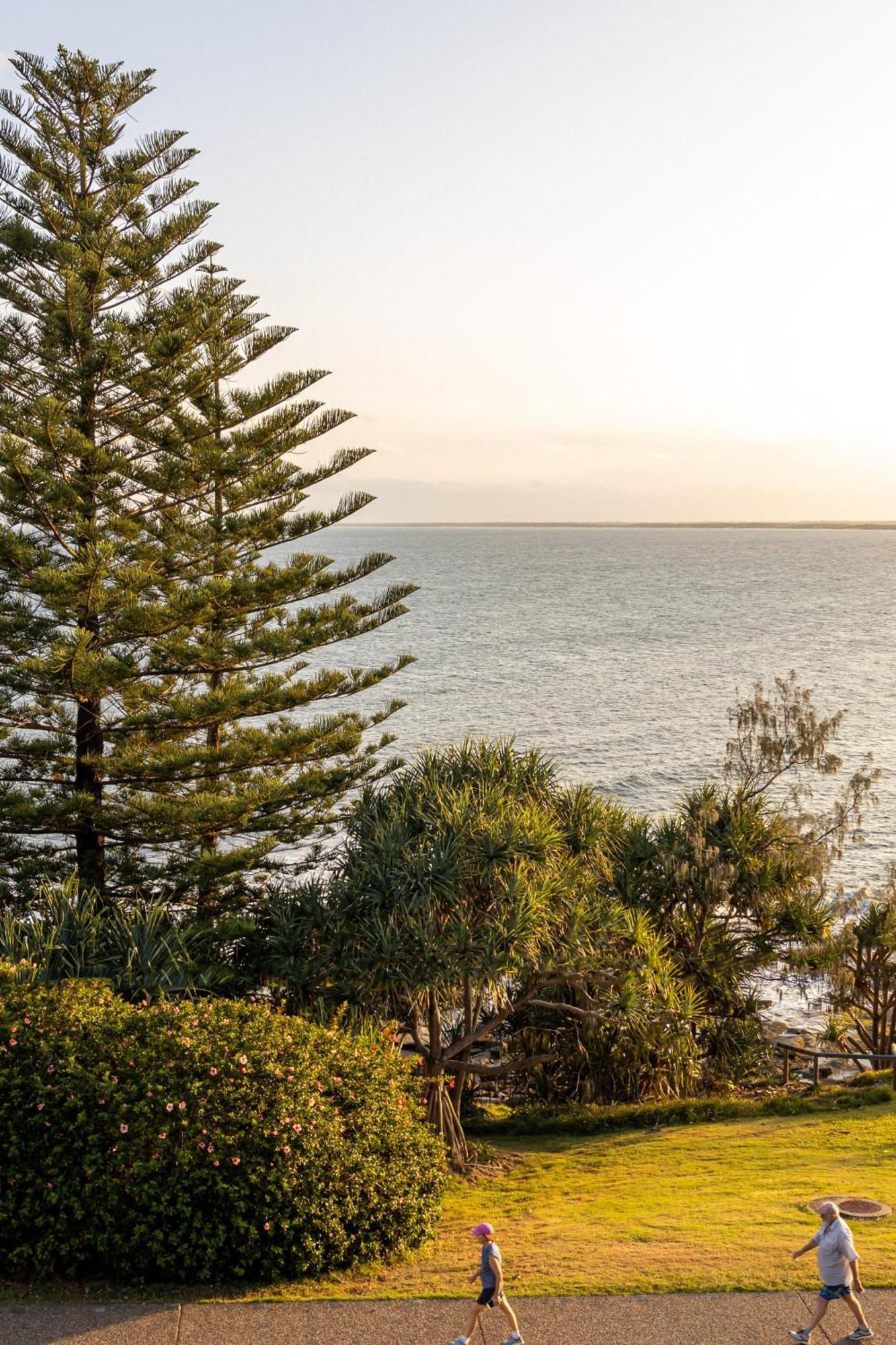 Kings Beach Oceanfront Oasis Apartment Caloundra Exterior photo